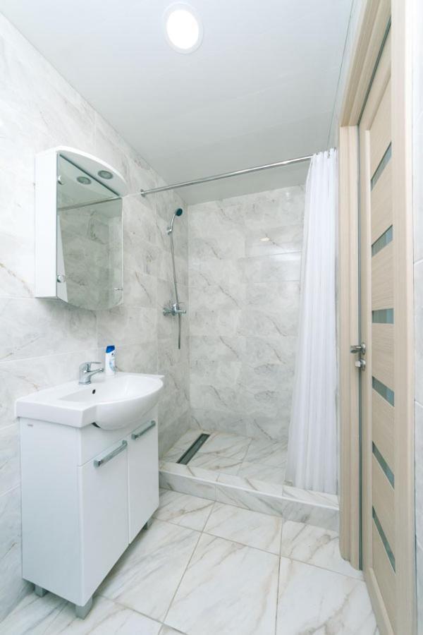 Apartamento Cozy Smarthouse Kiev Exterior foto