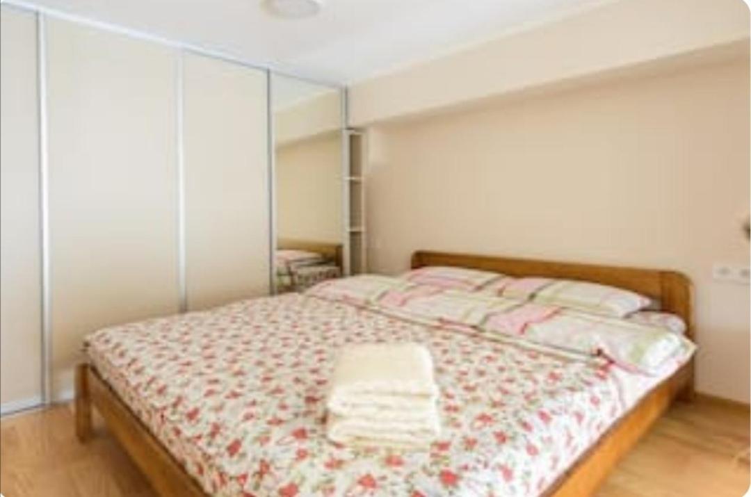 Apartamento Cozy Smarthouse Kiev Exterior foto