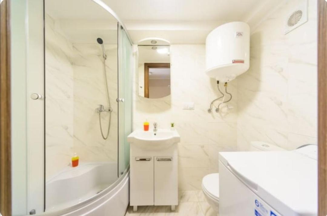 Apartamento Cozy Smarthouse Kiev Exterior foto